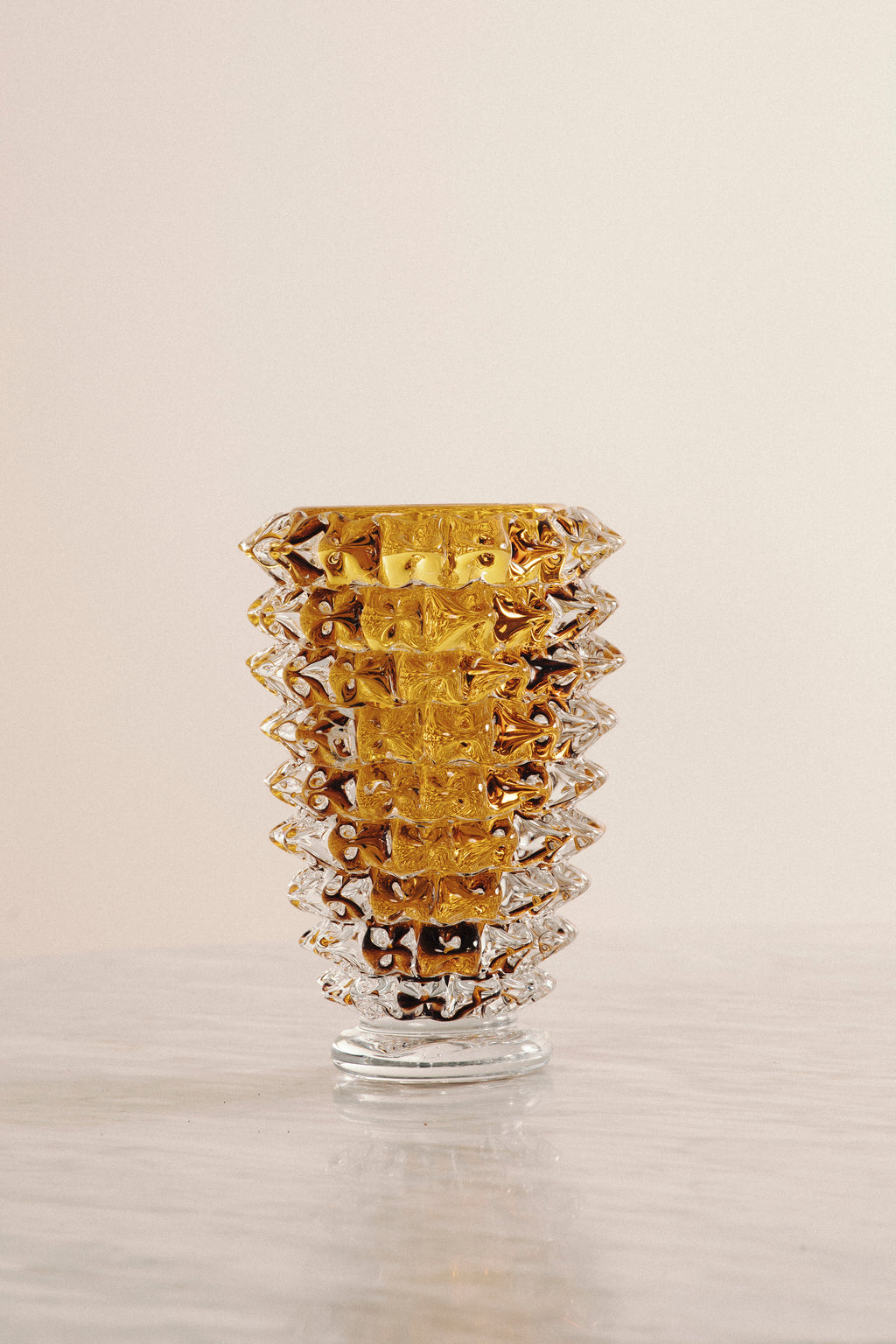 Plinto Vase in Amber