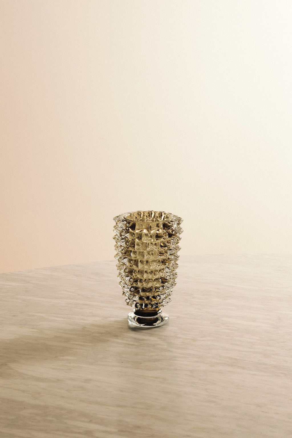 Plinto Vase in Smoke