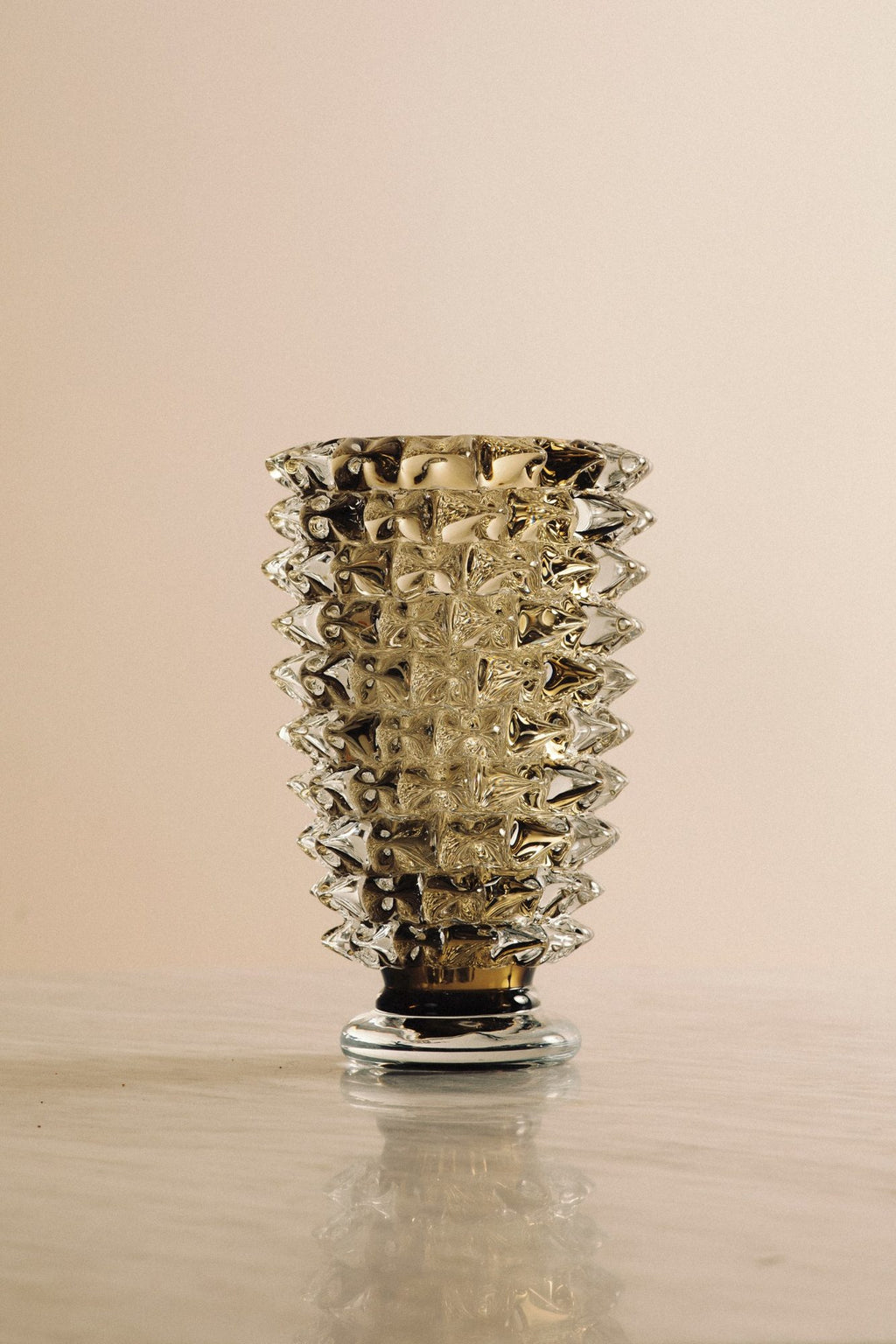 Plinto Vase in Smoke