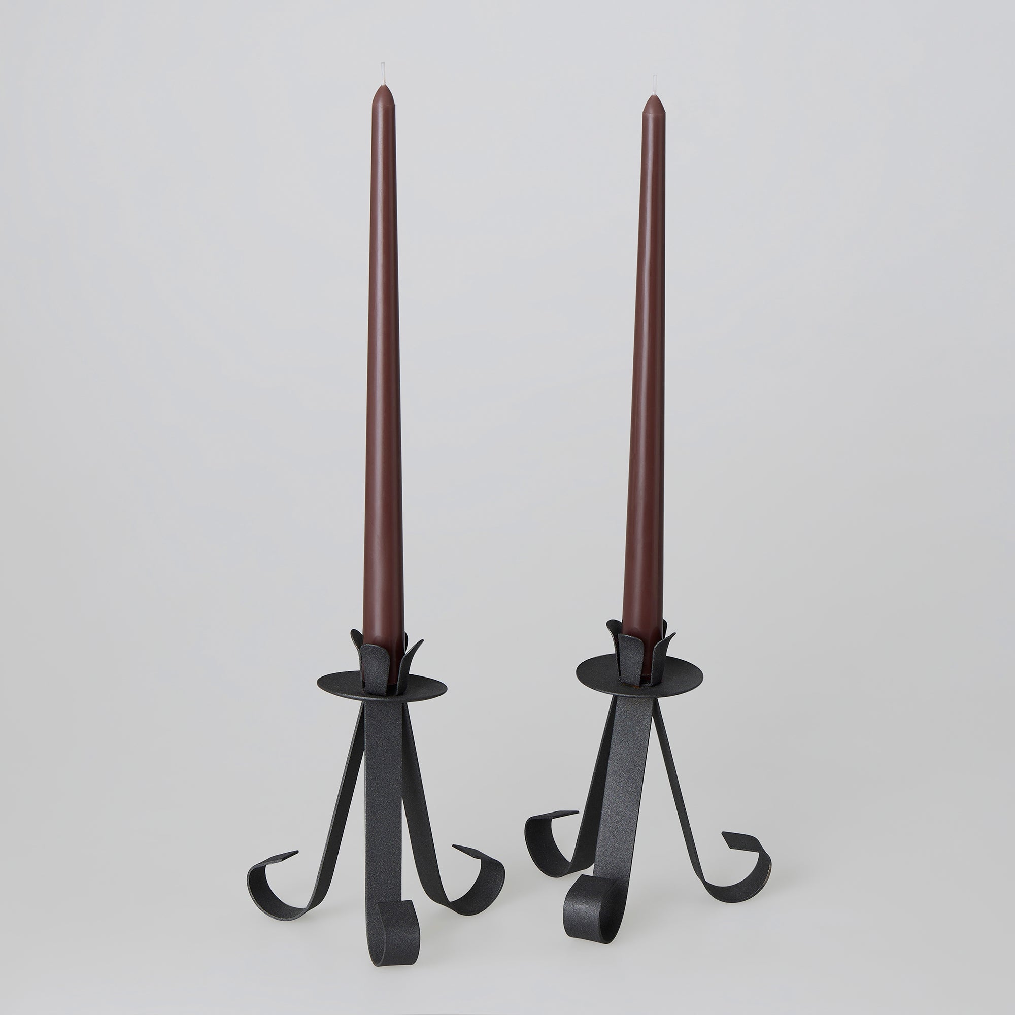 Lys Candlestick Holders